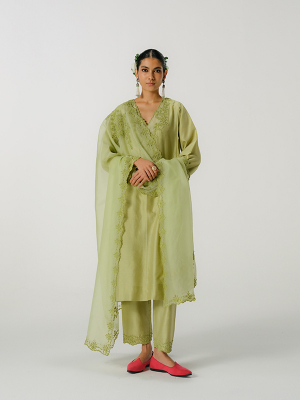 amisha-kothari-label-collection-summer-2026-kurt-set-araiya-green-1