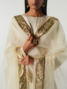amisha-kothari-label-festive-2026-dupatta-gulshan-ecru-3